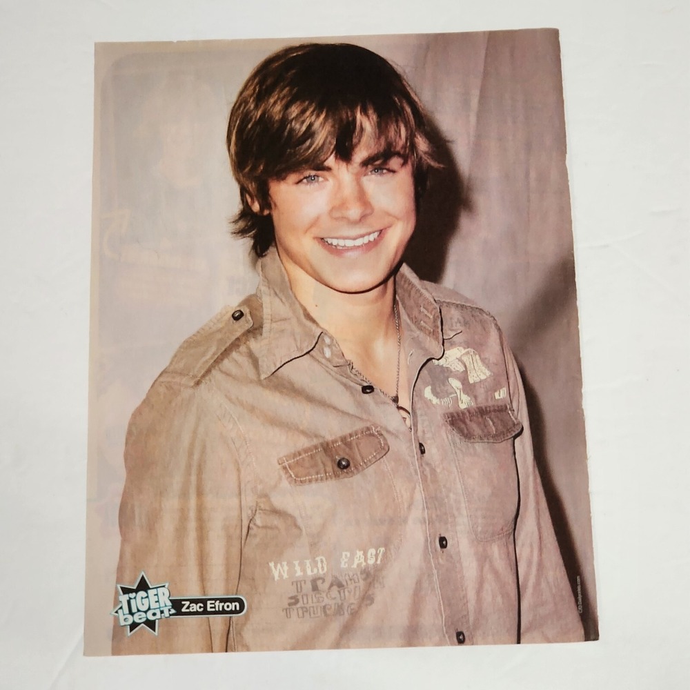 Zac Efron High School Musical smiling pin-up poster clipping vintage 8x10.5